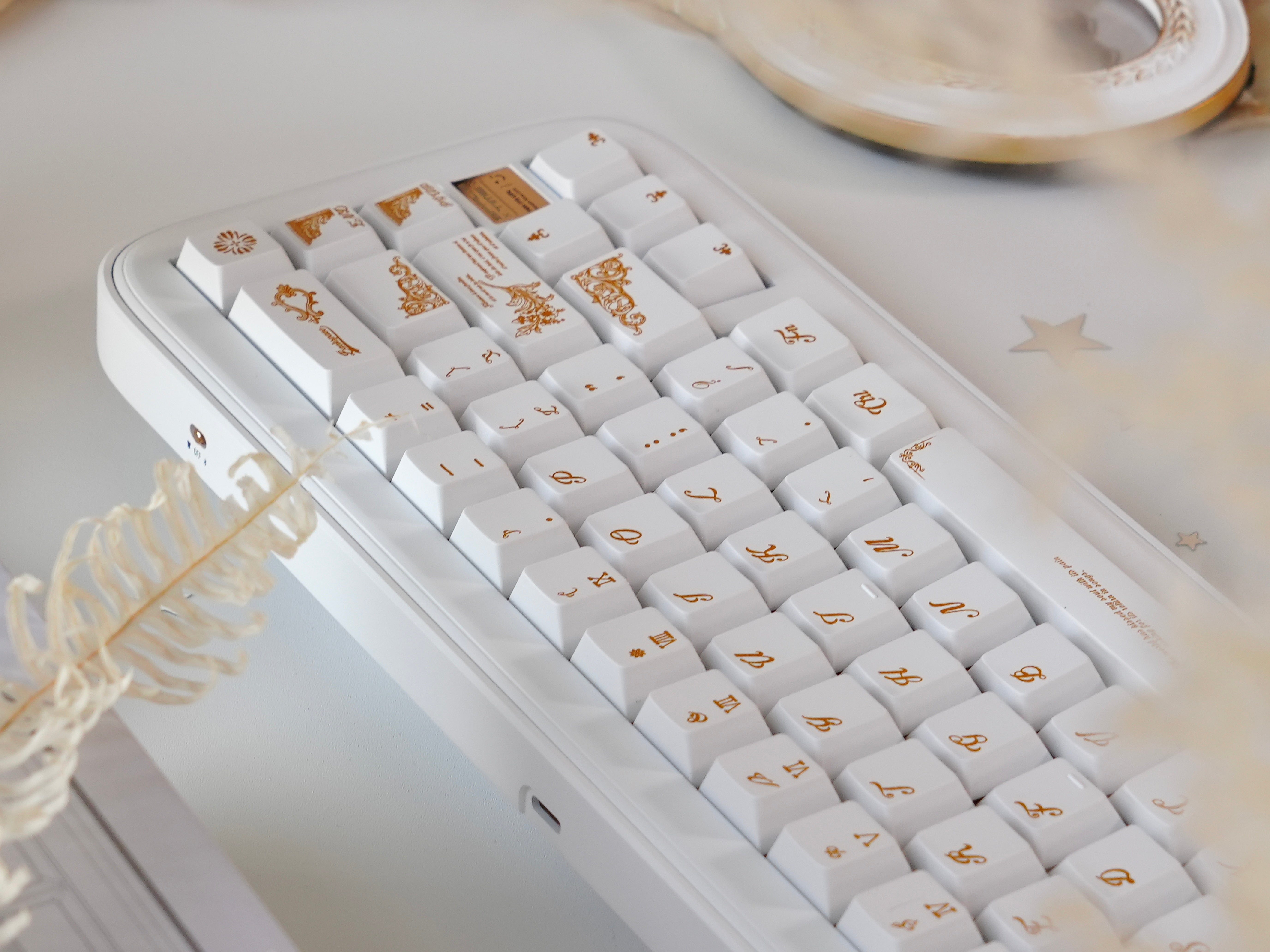 Spacetime 65×Baroque Keycaps – Wireless Mechanical Keyboard