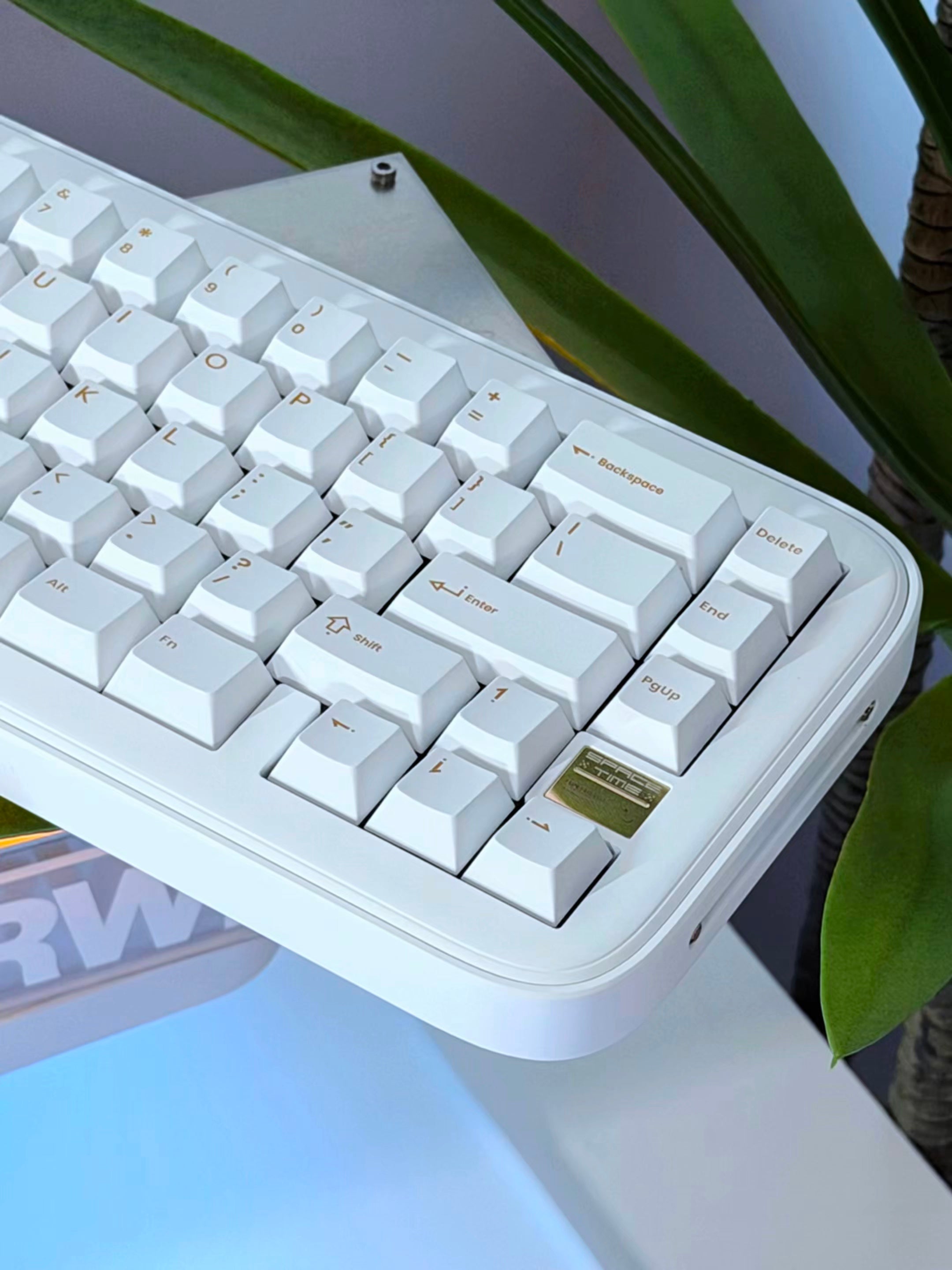 Spacetime 65 – Wireless Mechanical Keyboard